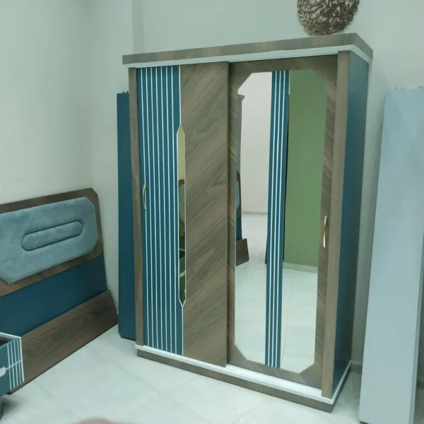 دولاب أطفال واسع