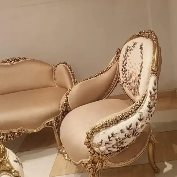 صالون ذهبي