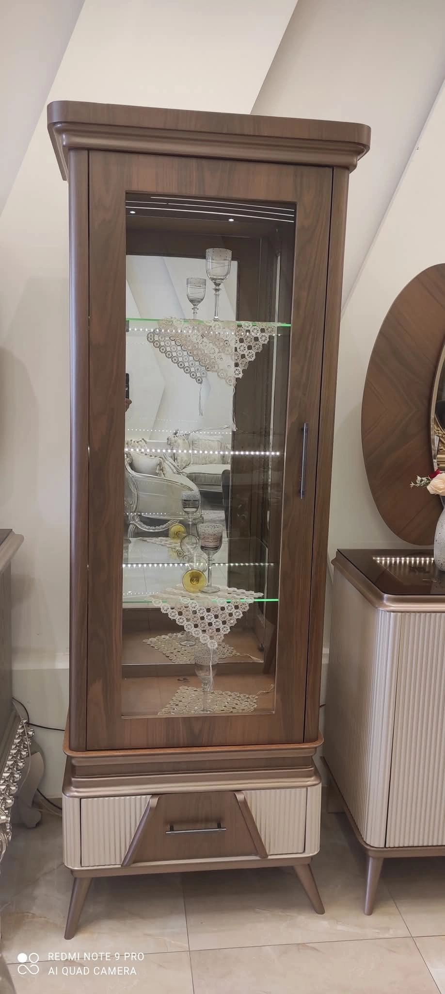 ليالينا الملكية طقم سفرة مودرن 4 ليالينا الملكية طقم سفرة مودرن - الصورة 4