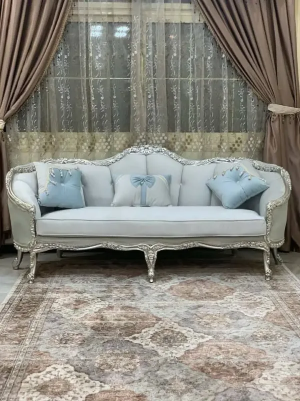 ⁦صالون عصري بتفاصيل كلاسيكية⁩ - الصورة ⁦2⁩