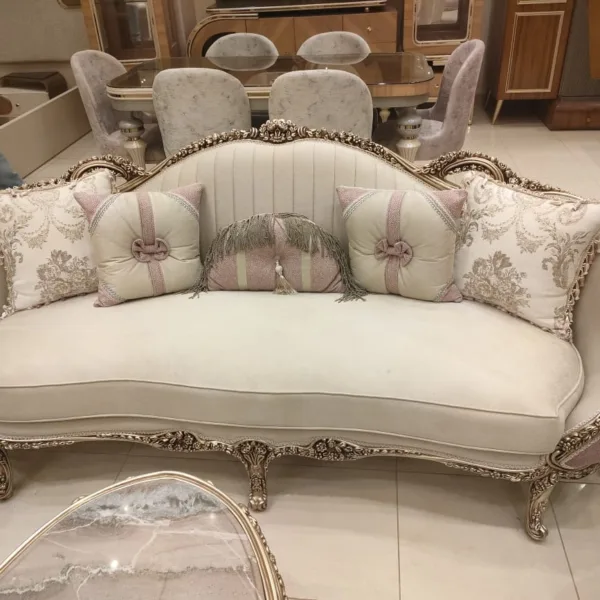 الرئيسية 17 بيور إليجانس صالون كلاسيك