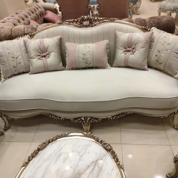 الرئيسية 16 ماجستي جولد صالون كلاسيك